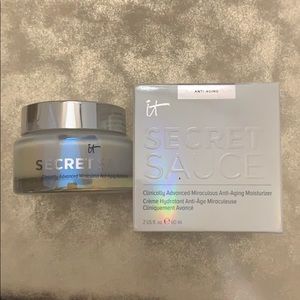It cosmetics Secret Sauce Moisturizer